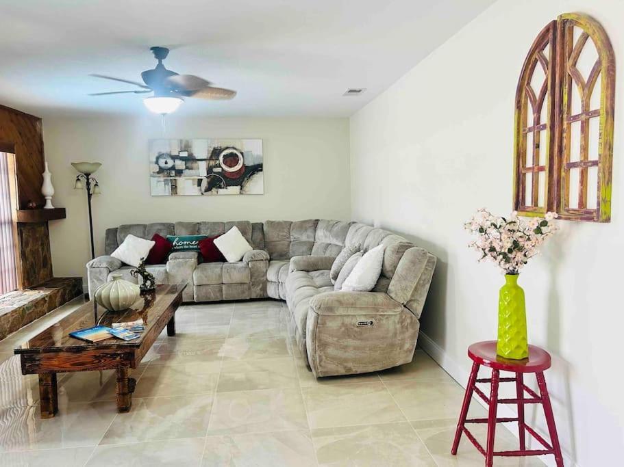 Vintage Family Scape + Heated Pool&Discount Villa Tampa Kültér fotó