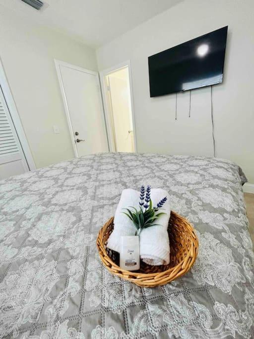 Vintage Family Scape + Heated Pool&Discount Villa Tampa Kültér fotó