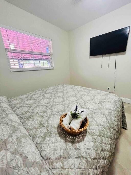 Vintage Family Scape + Heated Pool&Discount Villa Tampa Kültér fotó