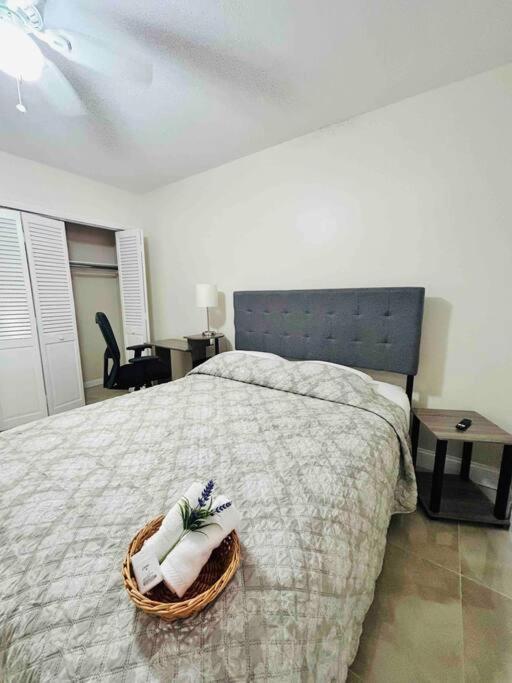 Vintage Family Scape + Heated Pool&Discount Villa Tampa Kültér fotó